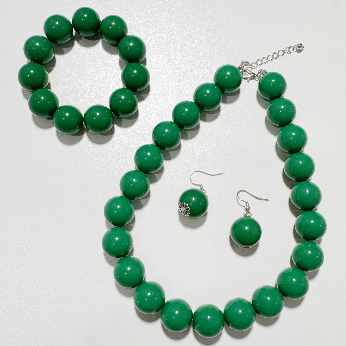 3pcs Bohemian Green Bead Pendant Necklace Bracelet Earrings Set